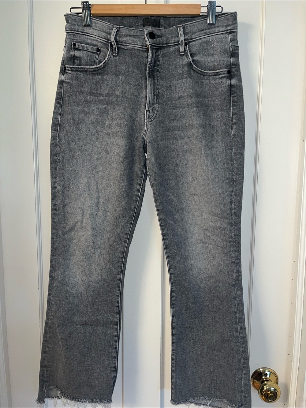MOTHER The Insider Crop Step Fray stretch Jeans in Light Gray - Picture 2 of 7